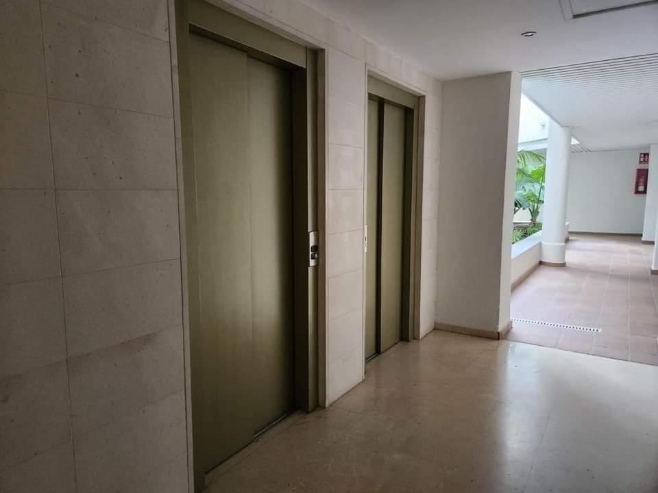 אסטפונה Apartment Beachfront Accommodation מראה חיצוני תמונה