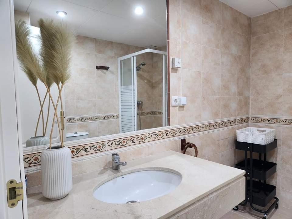 אסטפונה Apartment Beachfront Accommodation מראה חיצוני תמונה