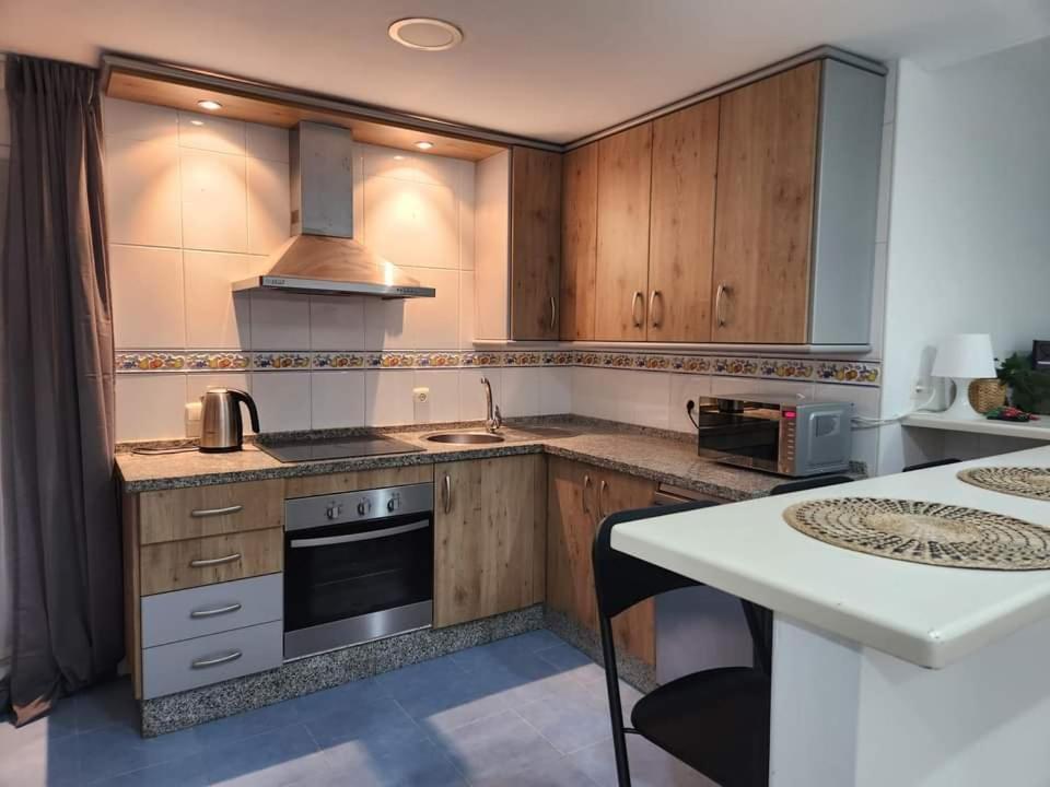 אסטפונה Apartment Beachfront Accommodation מראה חיצוני תמונה